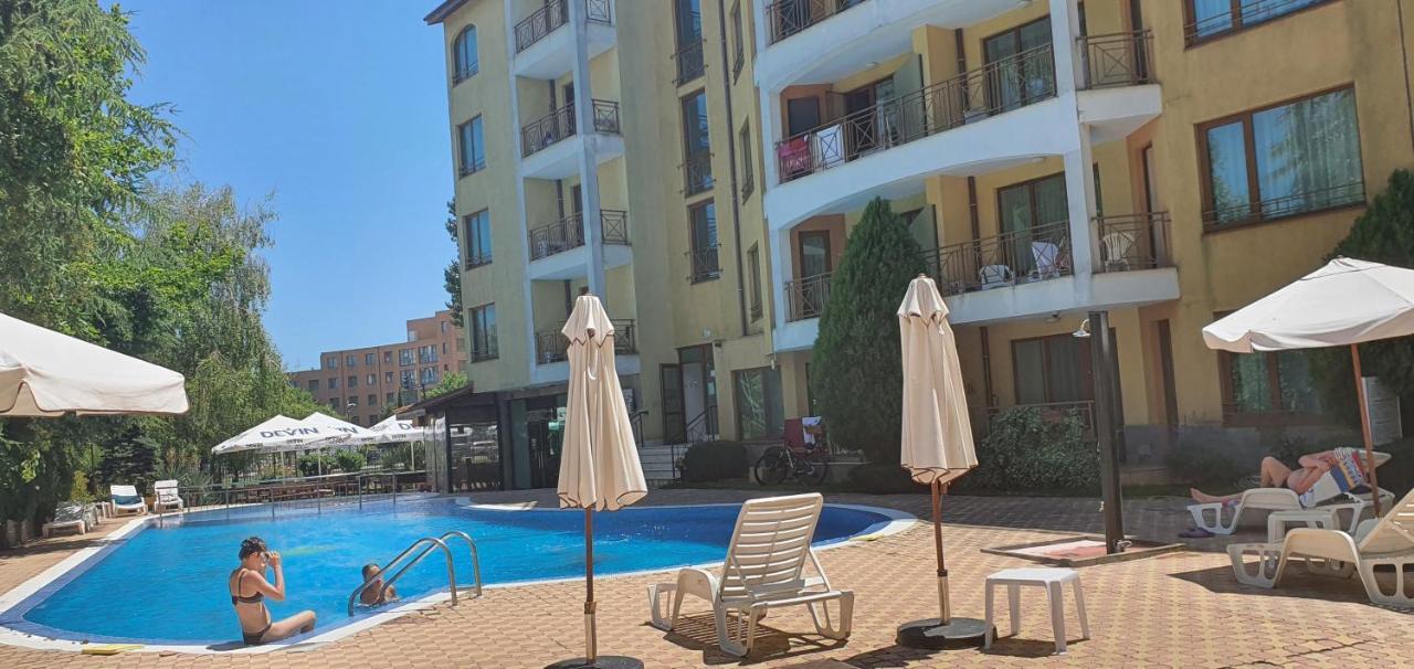 Golden Dreams Apartment ซันนีบีช ภายนอก รูปภาพ