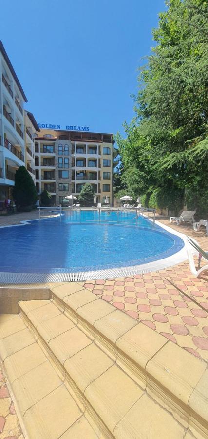 Golden Dreams Apartment ซันนีบีช ภายนอก รูปภาพ